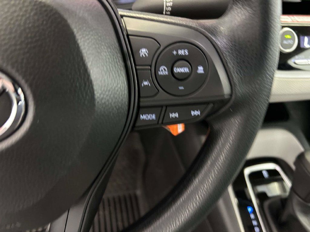 Used 2026 Toyota Corolla LE FWD image 18