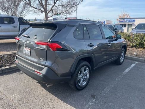 Used 2025 Toyota RAV4 XLE w/ Convenience Package image 21