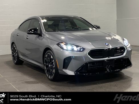 Used 2026 BMW M235i xDrive w/ Technology Package image 1