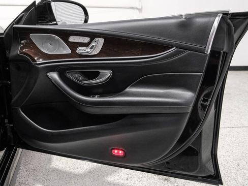 Used 2019 Mercedes-Benz CLS 450 w/ Driver Assistance Package image 41