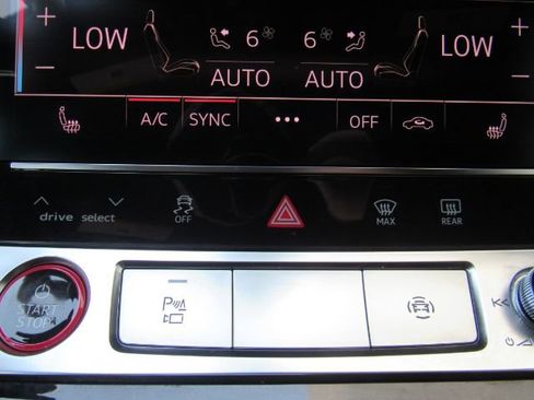 Used 2023 Audi e-tron S Premium Plus w/ Black Optic Package image 48