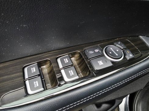 Used 2020 Kia Sorento LX w/ LX I4 Convenience Package FWD image 25