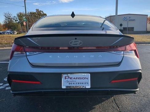 Used 2026 Hyundai Elantra Sport FWD image 5