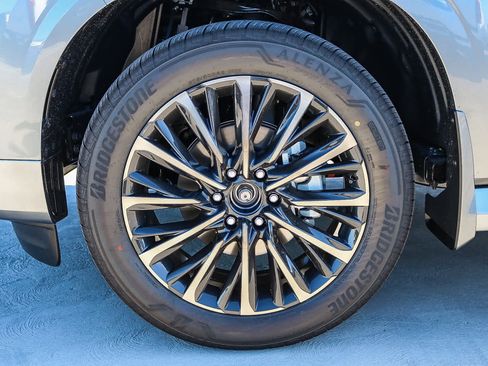 New 2026 INFINITI QX80 Autograph w/ Premium Cargo Package image 11