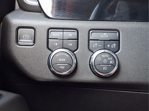 Used 2023 GMC Sierra 1500 Elevation AWD/4WD image 16