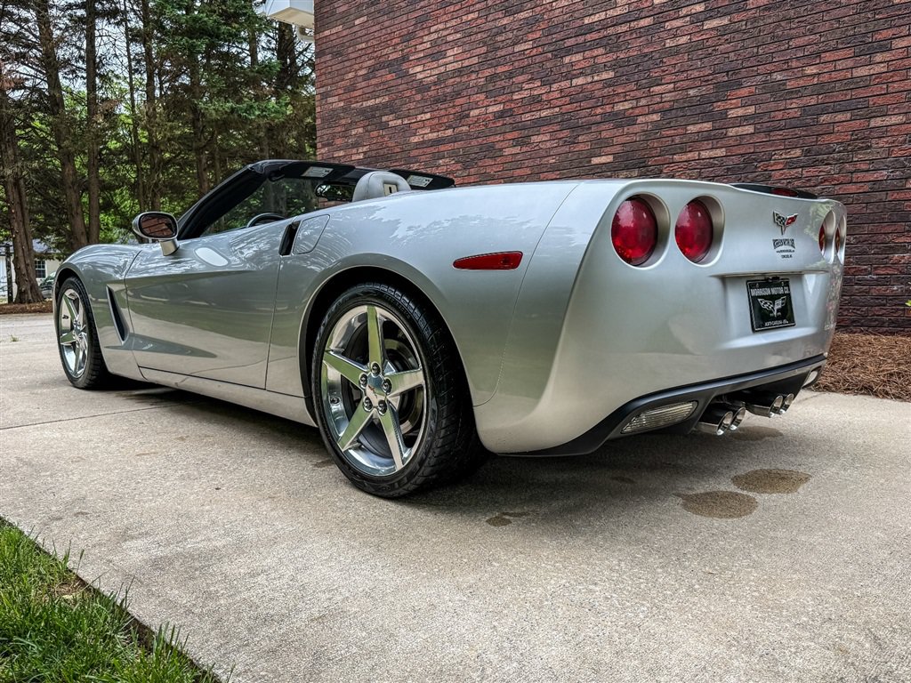 Used 2006 Chevrolet Corvette Convertible w/ Preferred Equipment Group RWD image 22