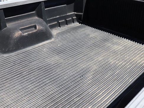 Used 2003 Ford F250 Lariat image 47