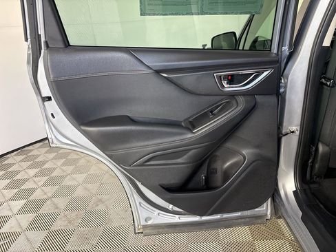Used 2023 Subaru Forester Premium image 21