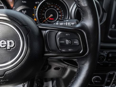 Used 2023 Jeep Wrangler Unlimited Sport AWD/4WD image 25