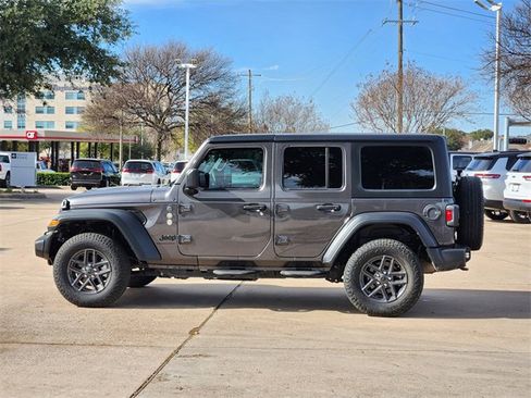Used 2024 Jeep Wrangler Sport S image 4