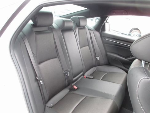 Used 2020 Honda Accord Sport image 16