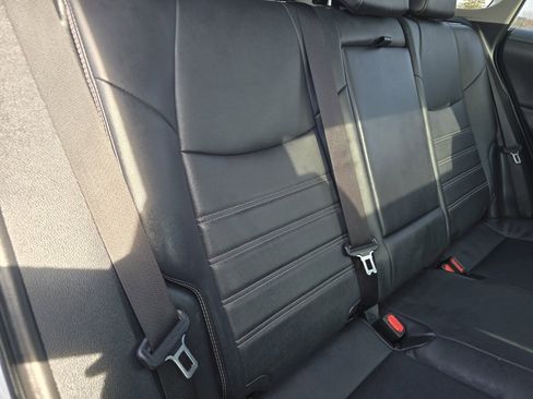 Used 2022 Toyota RAV4 XLE Premium image 22