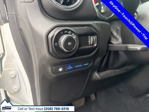 Used 2023 Jeep Wrangler Unlimited Rubicon 4xe w/ Safety Group image 17