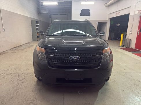 Used 2014 Ford Explorer Sport w/ Equipment Group 401A image 2
