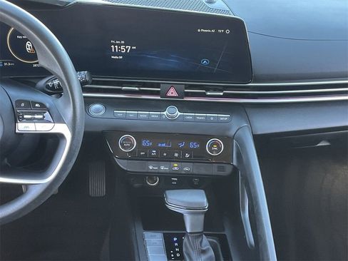 Certified 2024 Hyundai Elantra SEL image 14