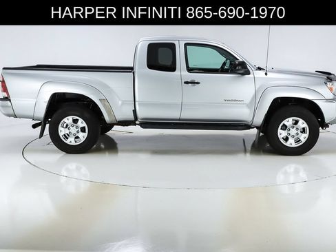 Used 2013 Toyota Tacoma PreRunner w/ SR5 Pkg RWD image 11