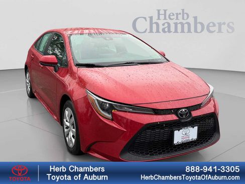 Used 2021 Toyota Corolla LE FWD image 1