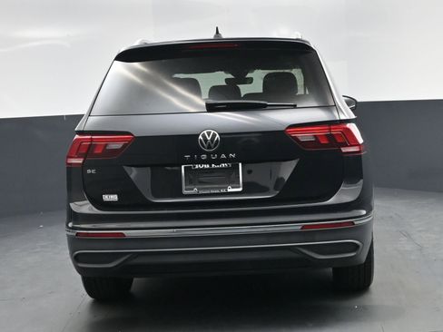 Used 2022 Volkswagen Tiguan SE image 13