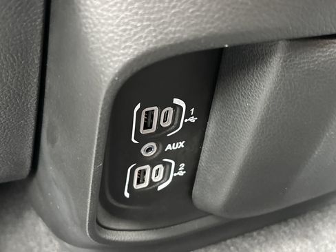 New 2026 RAM 1500 Express AWD/4WD image 24