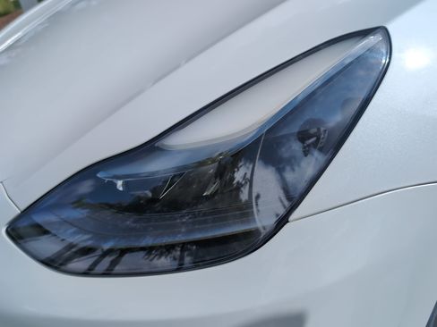 Used 2022 Tesla Model Y Performance AWD/4WD image 6