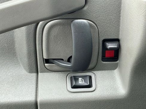 Used 2024 Chevrolet Express 2500 w/ Driver Convenience Package image 40