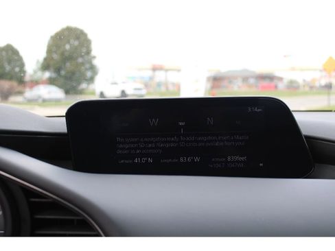 Used 2024 MAZDA MAZDA3 s image 27