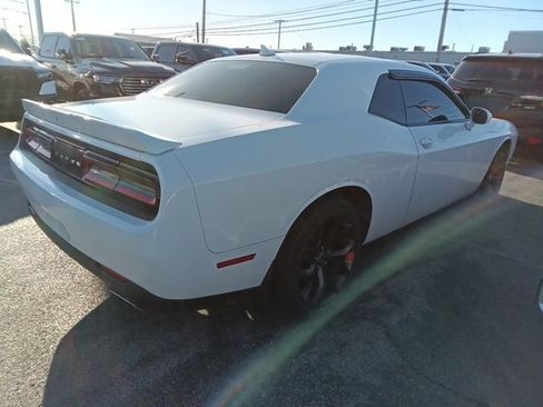 Used 2018 Dodge Challenger SXT Plus image 6