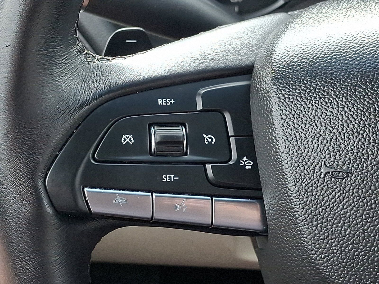 Used 2024 Cadillac CT4 Luxury RWD image 20