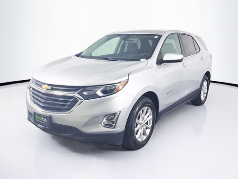Used 2019 Chevrolet Equinox LT FWD image 3
