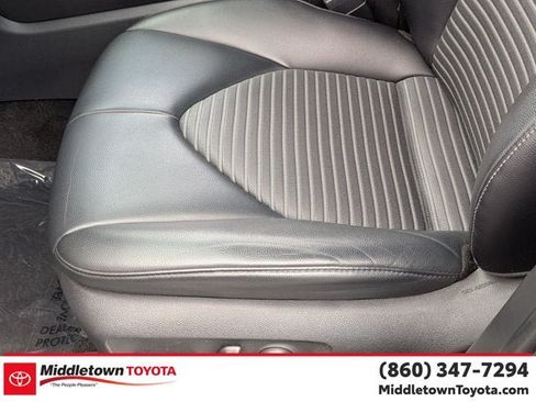 Used 2023 Toyota Highlander XSE AWD/4WD image 10