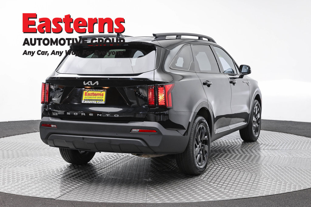 Used 2022 Kia Sorento S AWD/4WD image 6