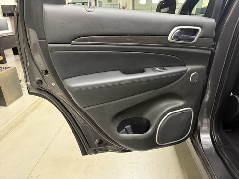 Used 2016 Jeep Grand Cherokee High Altitude image 12