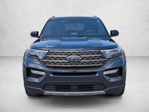 Certified 2022 Ford Explorer King Ranch w/ Premium Technology Package AWD/4WD image 3