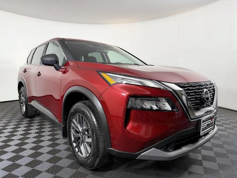 Used 2023 Nissan Rogue S AWD/4WD image 6