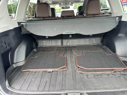 Used 2018 Subaru Forester 2.5i Touring w/ Popular Package #3B AWD/4WD image 22