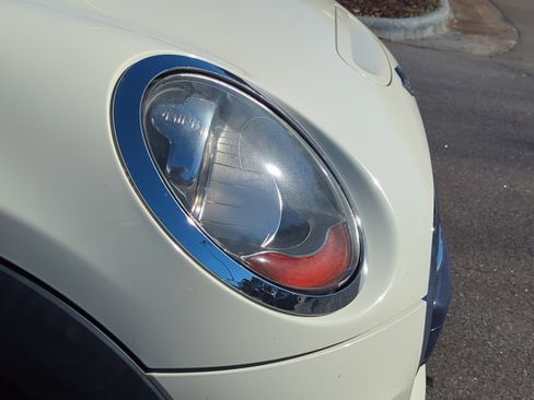 Used 2017 MINI Cooper S image 24