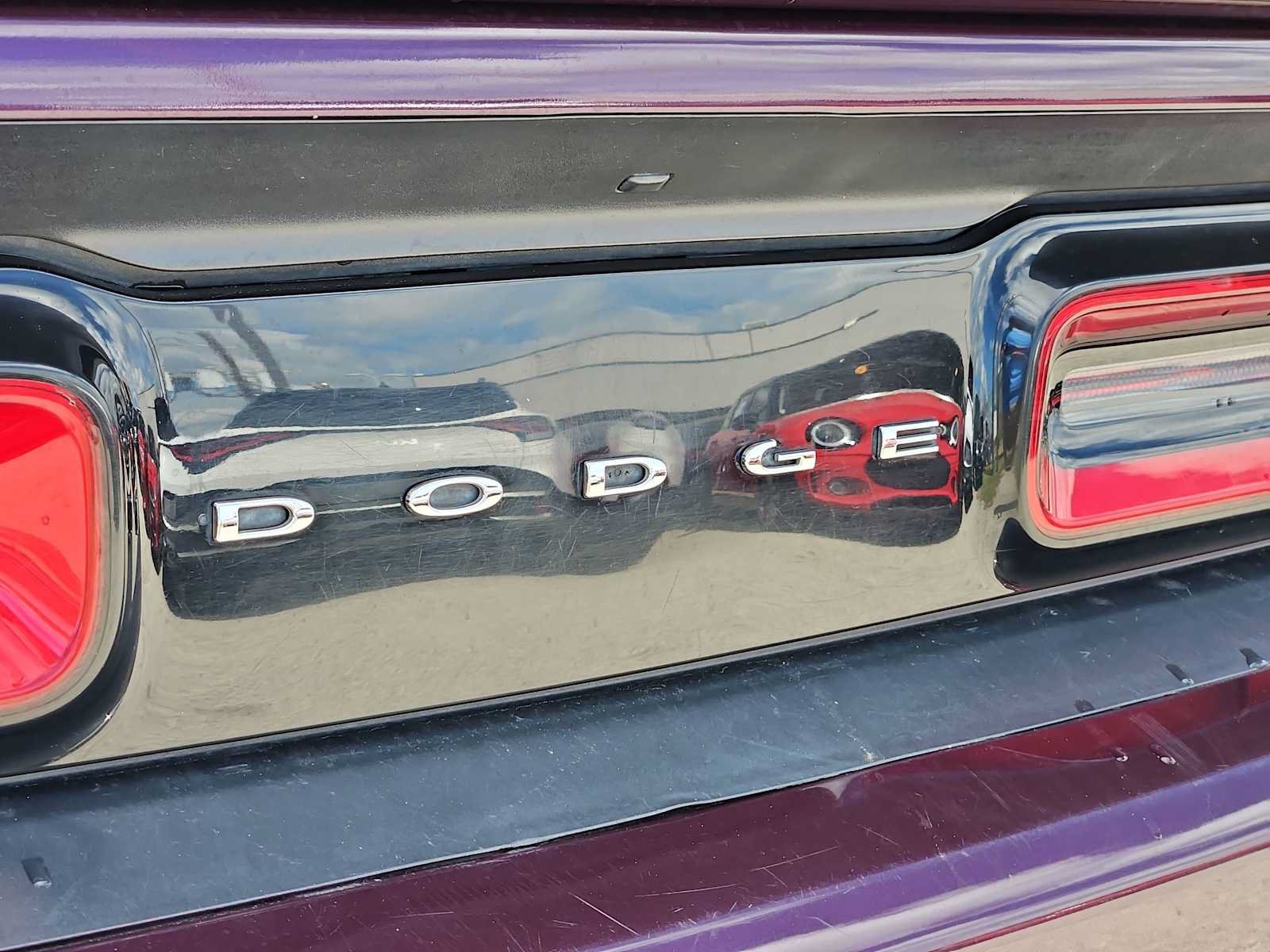 Used 2020 Dodge Challenger SXT RWD image 11