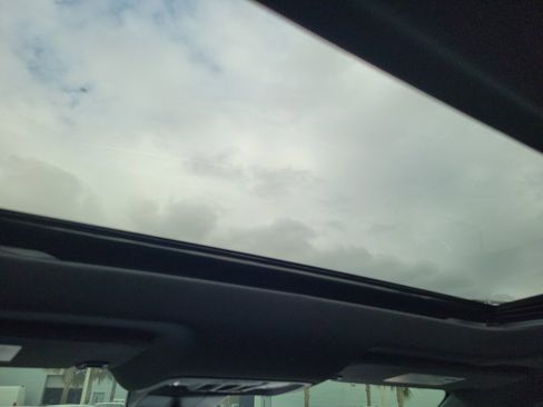 Used 2025 Chevrolet Silverado 1500 High Country w/ High Country Premium Package image 16