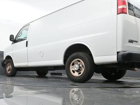 Used 2020 Chevrolet Express 2500 w/ Driver Convenience Package image 10