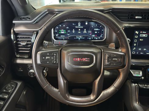 Used 2022 GMC Sierra 1500 AT4 w/ AT4 Premium Package AWD/4WD image 26