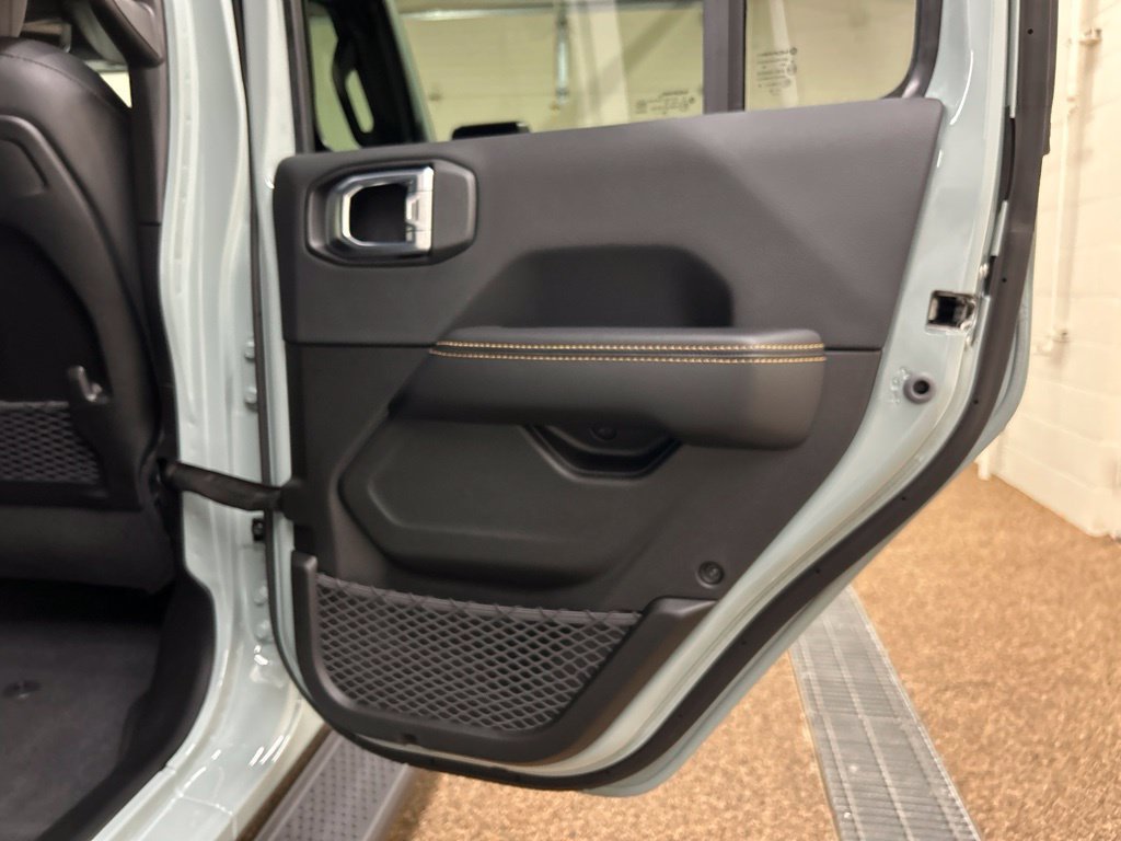 New 2027 Jeep Wrangler Unlimited Sahara AWD/4WD image 17