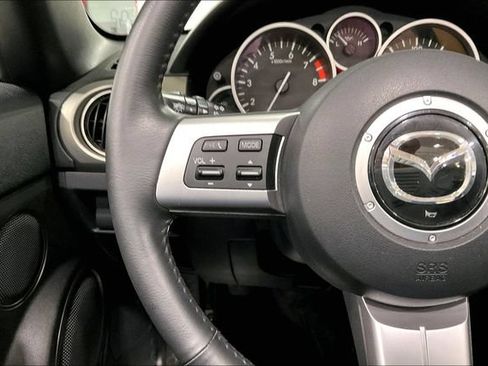 Used 2012 MAZDA MX-5 Miata Grand Touring w/ Premium Pkg RWD image 18