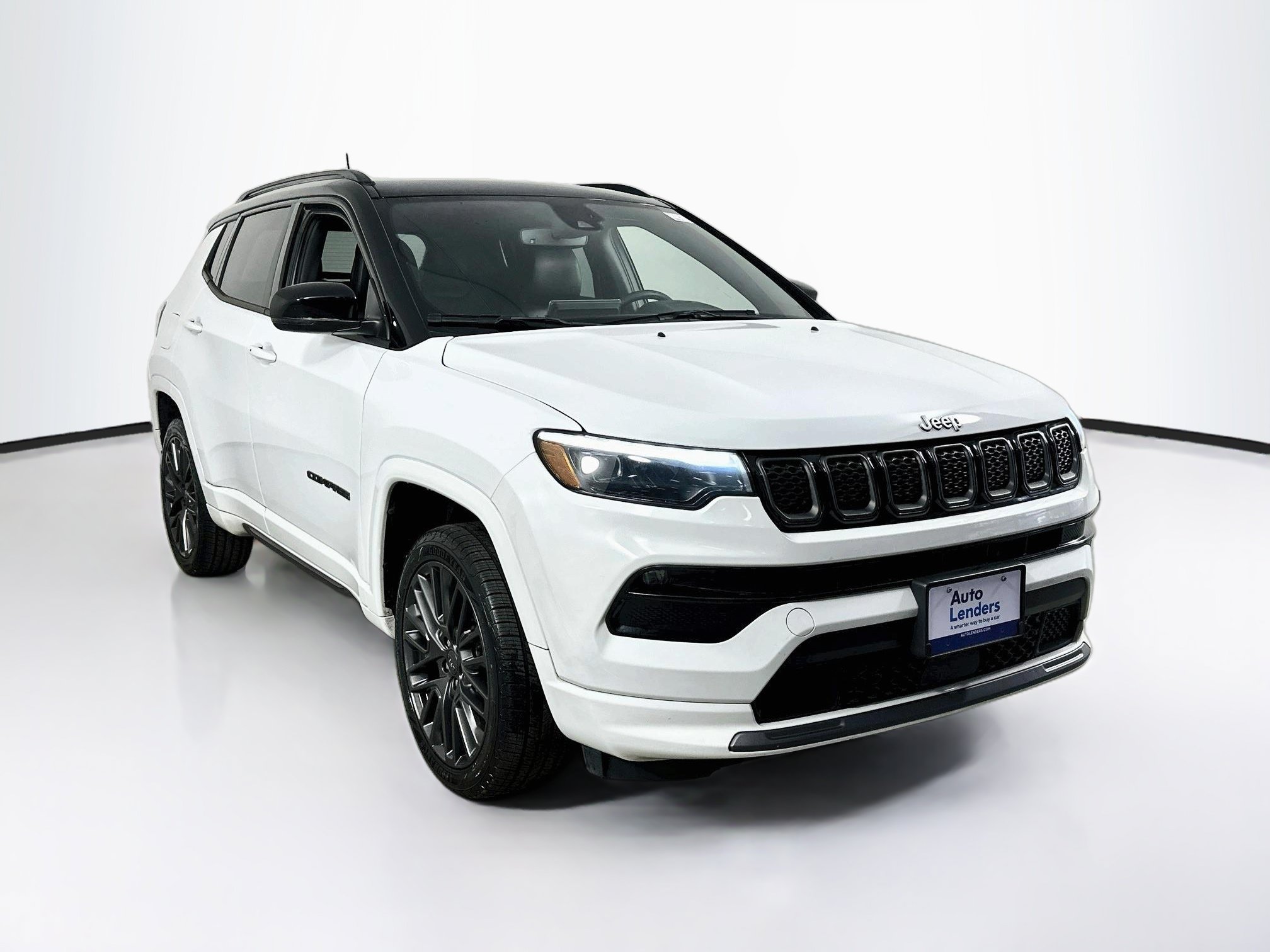 Used 2023 Jeep Compass High Altitude AWD/4WD image 3