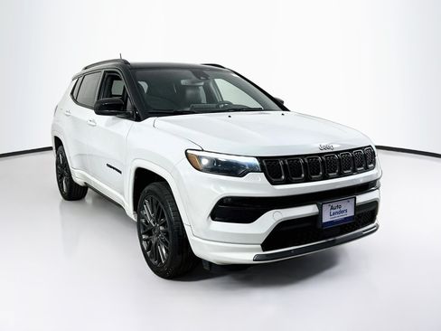 Used 2023 Jeep Compass High Altitude AWD/4WD image 3