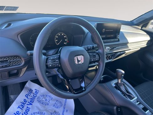 Used 2024 Honda HR-V Sport image 12