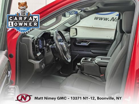 Used 2022 Chevrolet Silverado 1500 LT AWD/4WD image 5