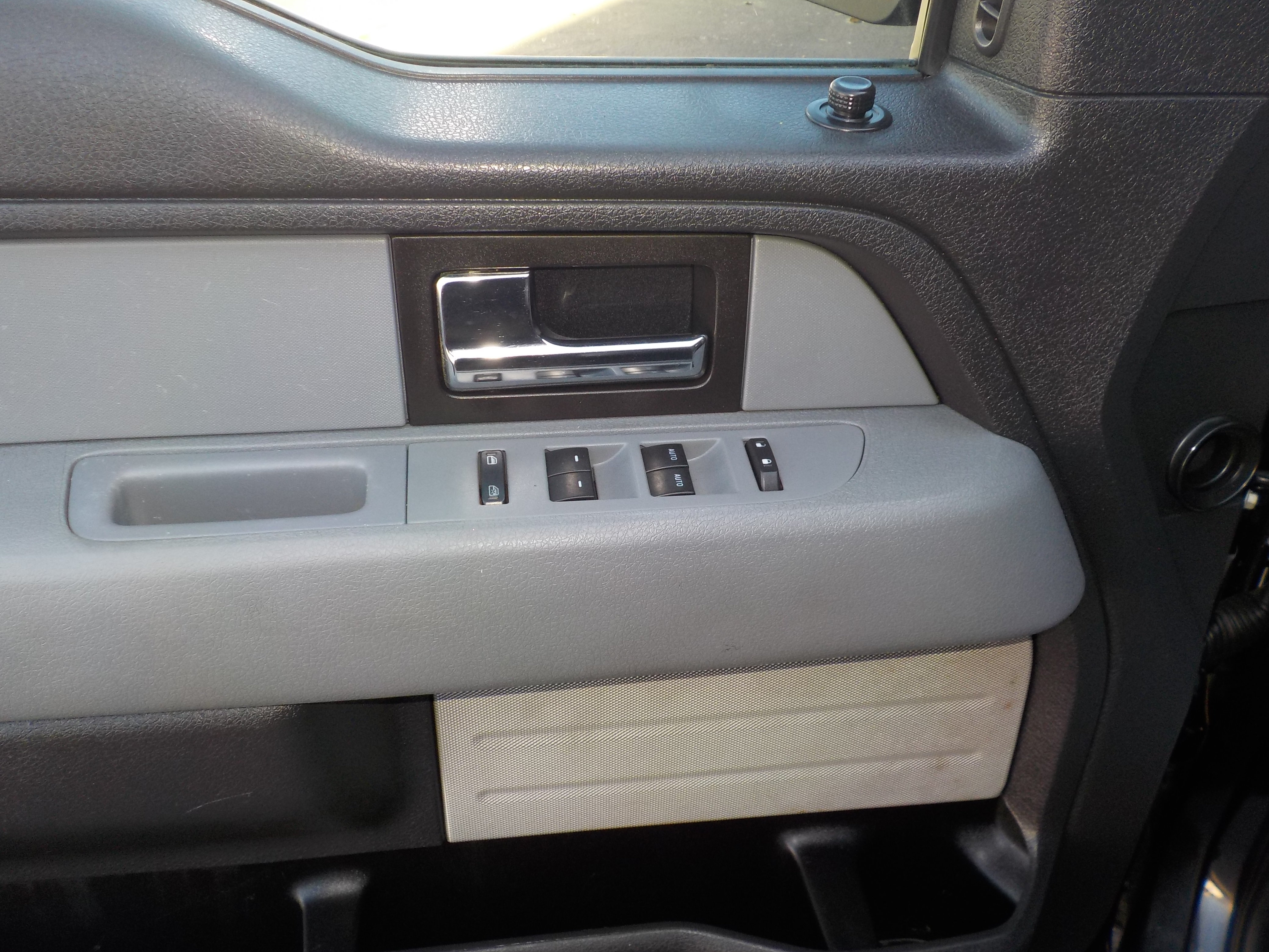 Used 2014 Ford F150 XL w/ Equipment Group 101A Mid RWD image 18