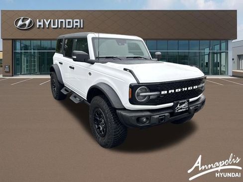 Used 2023 Ford Bronco Wildtrak AWD/4WD image 7