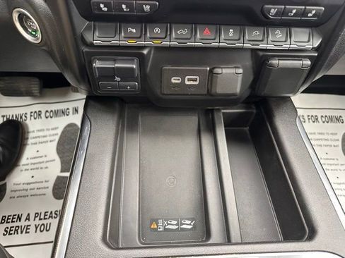 Used 2021 GMC Sierra 1500 AT4 w/ AT4 Premium Package image 30