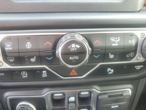 Used 2021 Jeep Wrangler Unlimited Rubicon w/ Safety Group image 10